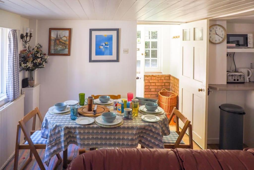Landford'S Cottage, Your Retreat! Ngoại thất bức ảnh